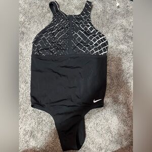 Nike Monochrome Geometric One-Piece Swimsuit